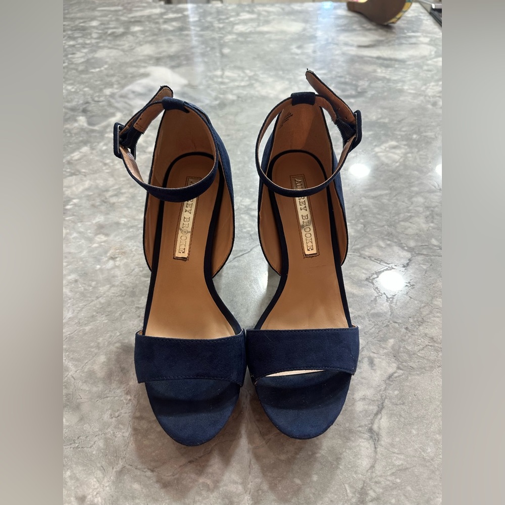 Audrey Brooke platform shoe